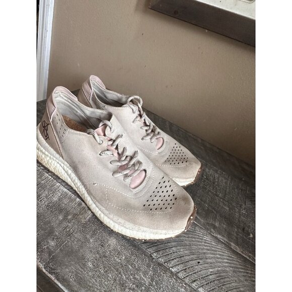 OTBT Women's Free Sneakers Rosette 8m - Picture 3 of 5